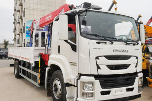 Бортовой грузовик ISUZU 4x4 дв 177kw c кму WANBANG SQS200-5 гп 8 тонн 5 секций 18.5м кузов 7000х2450х550 ямобур. Фото 1