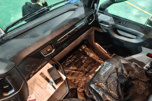 Тягач SCANIA R 500 A6x4NA 20H CN6 G33CM Opc RET White 2.92 disc 3.35m 440L 525L S. Фото 4