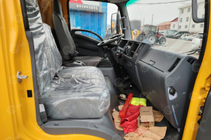 Эвакуатор на шасси ISUZU 4x2 дв 139kw гп 5т сдвижная  платформа 5,6м подъёмный механизм. Фото 10