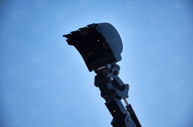 Экскаватор-погрузчик YUGONG 488CX дв YUCHAI, мосты и КП carraro, печка под сиденье, телескопическая стрела,SRS, быстросъем, ковш 6в1. Фото 10