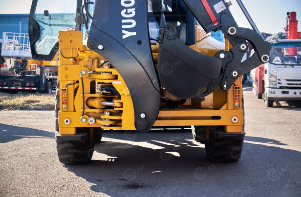 Экскаватор-погрузчик YUGONG 488CX дв YUCHAI, мосты и КП carraro, печка под сиденье, телескопическая стрела,SRS, быстросъем, ковш 6в1. Фото 17