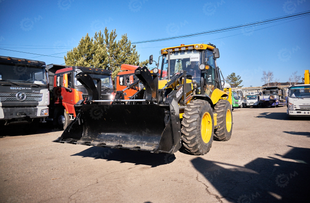 Экскаватор-погрузчик YUGONG 488CX дв YUCHAI, мосты и КП carraro, печка под сиденье, телескопическая стрела,SRS, быстросъем, ковш 6в1. Фото 57