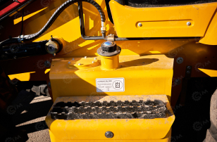 Экскаватор-погрузчик YUGONG 488CX дв YUCHAI, мосты и КП carraro, печка под сиденье, телескопическая стрела,SRS, быстросъем, ковш 6в1. Фото 28