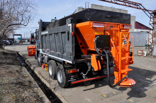 Комбинированная дорожная машина на шасси SHACMAN 6х4 дв 270 л.с. бункер 8м3. Фото 3