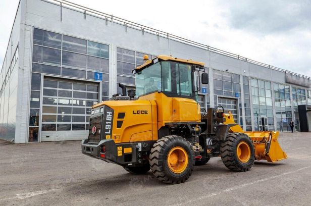 Фронтальный погрузчик SDLG LinGong LG918. Фото 4