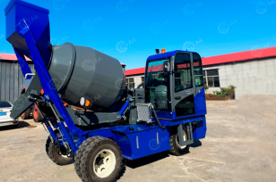 Самозагружающий самоходный бетоносмеситель YUGONG SDM1200. Фото 3