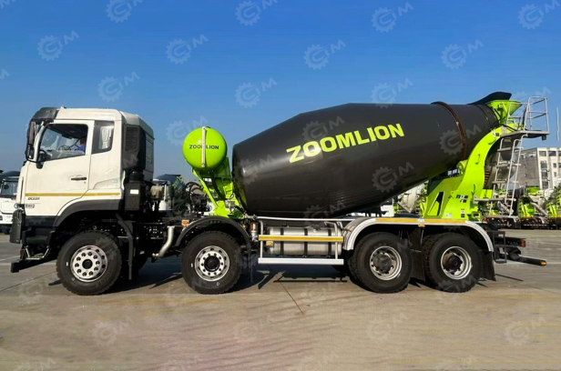 Автобетоносмеситель ZOOMLION 12JBE на шасси DONG FENG 8X4 дв 319Kw, бочка 12м3. Фото 2