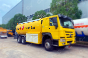 Газовоз на шасси ISUZU 4х2 дв 151kw цистерна 15м3 для перевозки сжиженного газа насос, счетчик, заправочный пистолет, шланг 40м, механический расходомер. Фото 1