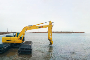 Экскаватор плавающий LISHIDE  SC330SD.8 ковш 0,9м3, максимально длинная стрела, быстросъём, доп. гидролиния, насос 250YSQ550-25, дырявый ковш, заколы 8м, шланги для песка и ила 40м, доп. понтоны. Фото 1