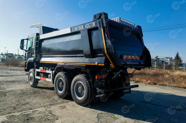 Самосвал HOWO 6*6 440 лс кузов 5200*2300*1500мм вид -U. Фото 2