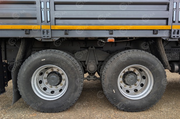 Бортовой грузовик HOWO 6x4 дв 400лс кму КМУ SUNHUNK S1606 (7.1тонн) 6 секций, с приборами безопасности, навес для оператора. Фото 12