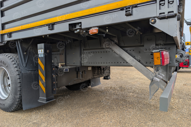 Бортовой грузовик HOWO 6x4 дв 400лс кму КМУ SUNHUNK S1606 (7.1тонн) 6 секций, с приборами безопасности, навес для оператора. Фото 21