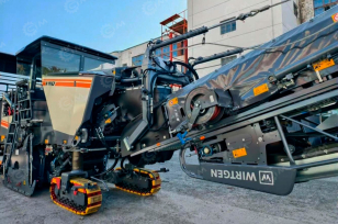 Дорожная фреза гусеничная WIRTGEN W195P с системой нивелирования и прокрутки барабана. Фото 1