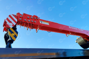 Бортовой грузовик HOWO 6x4 дв 400лс кму КМУ SUNHUNK S1606 (7.1тонн) 6 секций, с приборами безопасности, навес для оператора. Фото 2