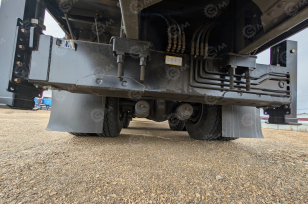 Бортовой грузовик HOWO 6x4 дв 400лс кму КМУ SUNHUNK S1606 (7.1тонн) 6 секций, с приборами безопасности, навес для оператора. Фото 10