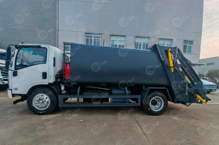 Мусоровоз на шасси ISUZU 4x4 дв 151Kw кабина Elf объем 10м3 задняя загрузка. Фото 2