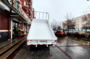 Бортовой грузовик ISUZU 4x2 самосвальный кузов дв 96Kw кабина 100P кузов 3400х1900х600 под категорию В разгрузка на 3 стороны. Фото 1