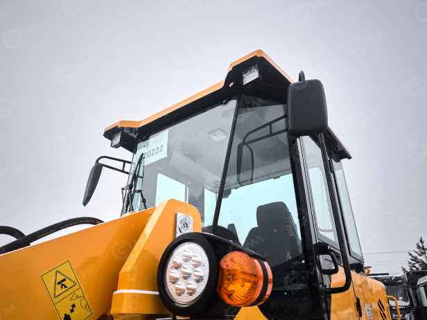 Фронтальный погрузчик YUGONG 933L джойстик, кондиционер, быстросъём, 3 контура гидролинии, ковш 1,8м3. Фото 20