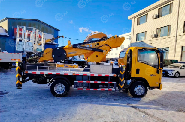 Автовышка Qingling на шасси ISUZU 4Х4 дв 139kw высота подъёма 28м короткий подъемник. Фото 1