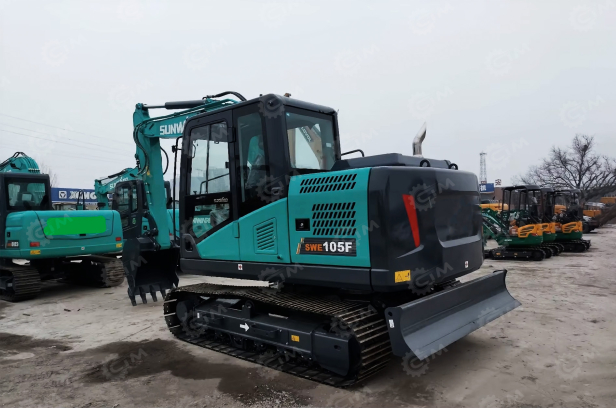 Экскаватор гусеничный SUNWARD SWE105F. Фото 1