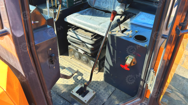 Бульдозер VIGRUS T80-3 с рыхлителем, кондиционером. Фото 13