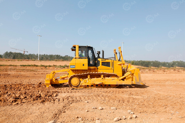 Бульдозер SEM 824F одностоечным рыхлителем, предпусковым подогревателем двигателя, феном и сепаратором. Фото 4