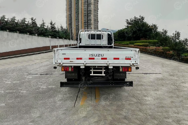 Бортовой грузовик ISUZU 4x4 дв 96kw KV100 кузов 4205х2100х400. Фото 2