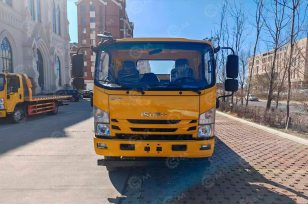 Эвакуатор на шасси ISUZU 4x2 дв 139kw платформа сдвижная крытая, лебедка гп 6т. Фото 2