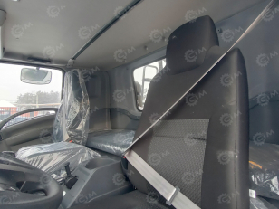 Бортовой грузовик ISUZU 4x2 дв 151kw гп 10 тонн кузов КМУ XCMG SQS200-5 гп 8т 5 секций стрела 18,6м кузов 7м. Фото 8