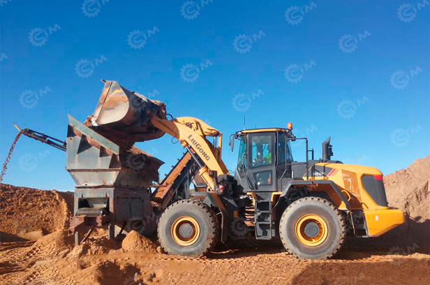 Фронтальный погрузчик LiuGong 856H. Фото 5