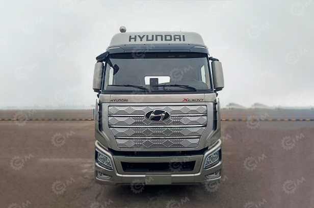 Тягач HYUNDAI 6х4 дв 397 kw пневмоподвеска. Фото 2