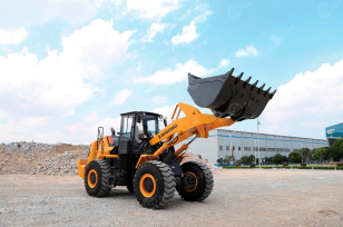 Фронтальный погрузчик LiuGong 856H. Фото 1