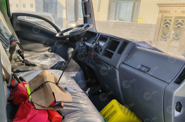 Илосос на шасси ISUZU 4x2 дв 96kw объем бочки 4,5м3 насос Weilong 50QZXDH-687000 68л/сек. Фото 7