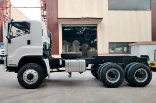 Самосвал ISUZU 6x6 дв 338Kw кузов 5600х2350х1500 со снегоуборочным шнекоротором. Фото 3