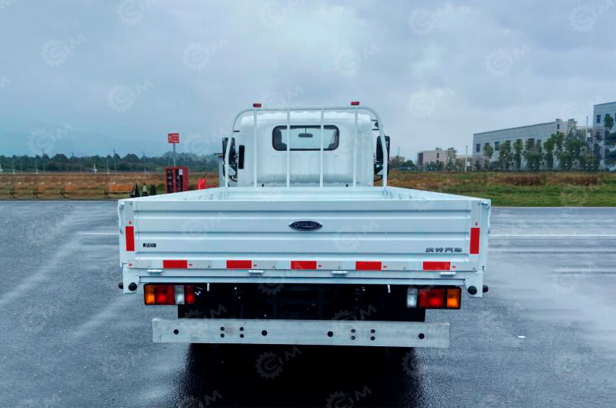 Бортовой грузовик ISUZU EVM100 4x2 (электрический) дв 167kw кузов 4175х2100х400 под категорию B, cо стационарным и переносным зарядным устройством 7kw. Фото 3