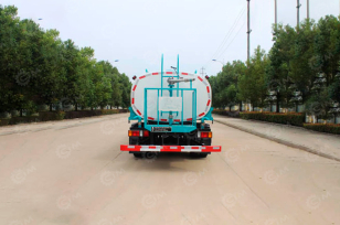 Автоцистерна на шасси ISUZU 4х2 дв 151kw цистерна 10м3 с насосом. Назначение-перевозка воды. Фото 2