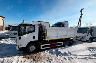 Самосвал ISUZU 4x2 дв 139kw средний подъемник U-образный кузов гп 6 тонн. Фото 2