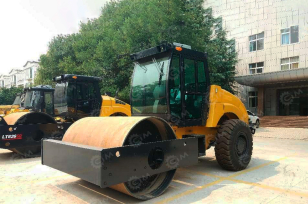 Каток грунтовый вибрационный LUTONG LT212В. Фото 2