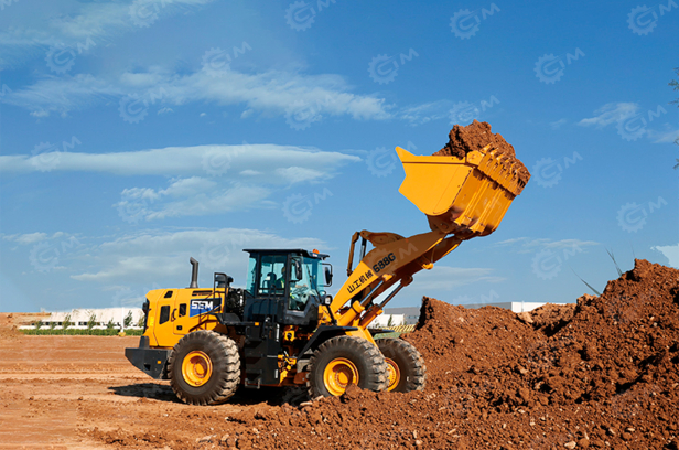 Фронтальный погрузчик Shandong SEM 688G. Фото 2