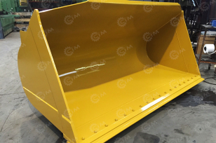 Фронтальный погрузчик Shandong SEM 636D	джойстик, кондиционер, резина елочкой, ковш без клыков с ножом, подогрев двигателя Webasto. Фото 3