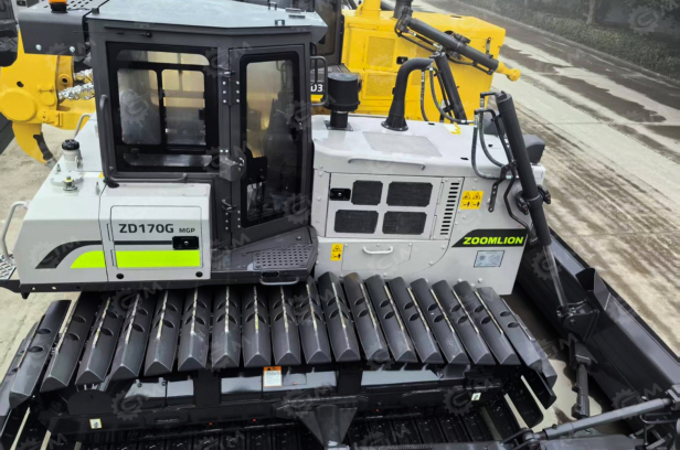 Бульдозер Zoomlion ZD170G MGP болотоход. Фото 7