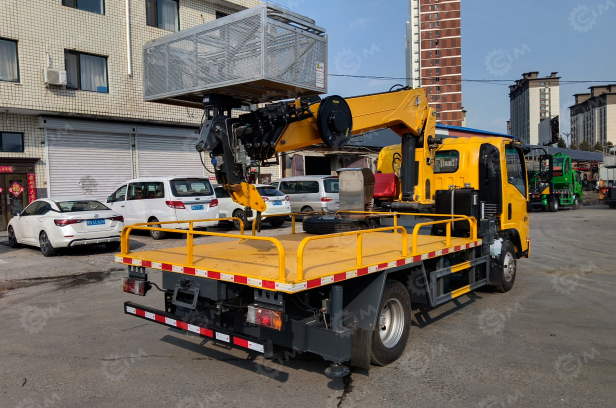 Специальный автомобиль на шасси ISUZU 4x2 дв 96kw платформа с кму гп 5т высота подъема 20м с корзиной. Фото 3