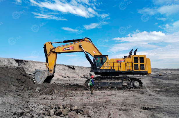 Гусеничный экскаватор LOVOL FR1350F. Фото 2
