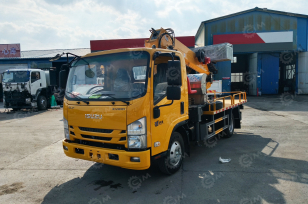 Специальный автомобиль на шасси ISUZU 4x2 дв 96kw платформа с кму гп 5т высота подъема 20м с корзиной. Фото 1