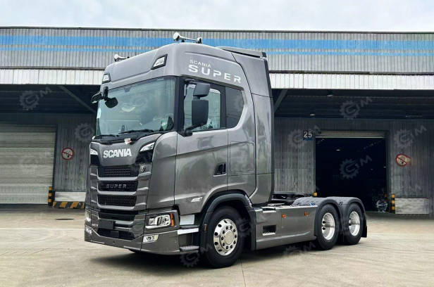 Тягач SCANIA S 560 A6x2NA 20H CN6 G33CM Opc RET Grey 2.53 disc 3.35m 440L 525L S. Фото 5