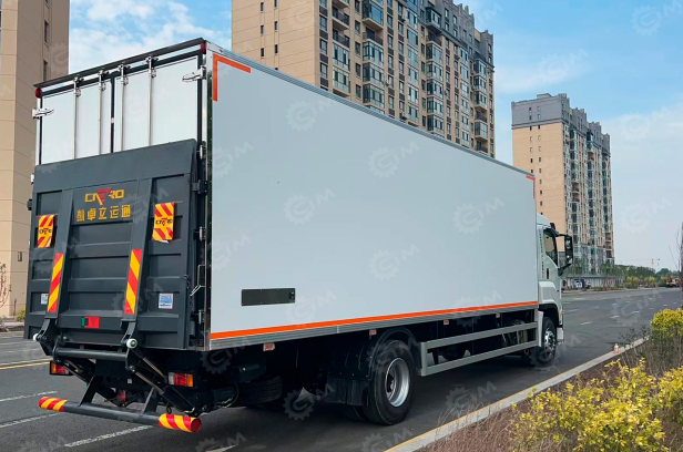 Фургон рефрижератор на шасси ISUZU 4х2 дв 177kw гп 10 тонн (фургон 8000х2490х2570) холодильная установка Carrier Citimax C1100 с гидробортом. Фото 2