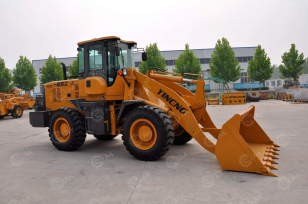 Фронтальный погрузчик Yineng YN939D гп 2,5т ковш 1,5м3. Фото 3