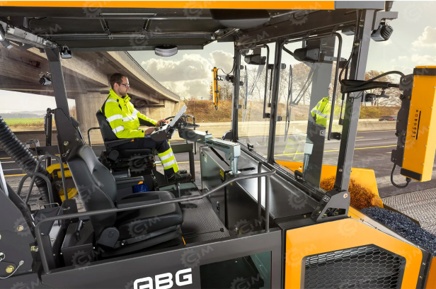 Асфальтоукладчик AMMANN (Volvo) ABG-7820L плита с двумя трамбующими брусами 9 метров. Фото 2