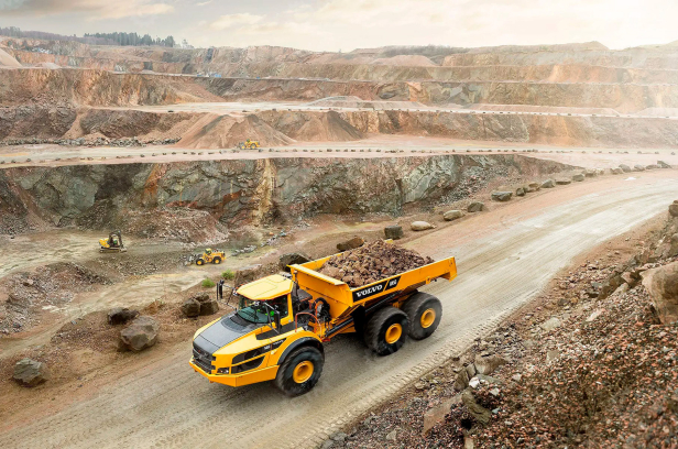 Шарнирно-сочлененный самосвал VOLVO A45G гп 41т. Фото 4