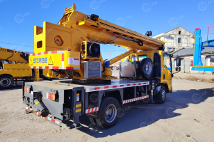 Автокран на шасси ISUZU 4x2 дв 96kw крановая установка SITONG гп 5т стрела 22м с ямобуром диаметр до 600мм глубина бурения 8-12м. Фото 8